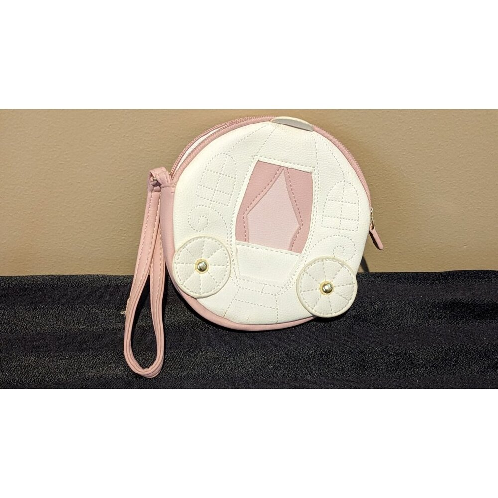 Betsey Johnson  LUV Wristlet Purse Wallet Pink White Cinderella Coach Carriage